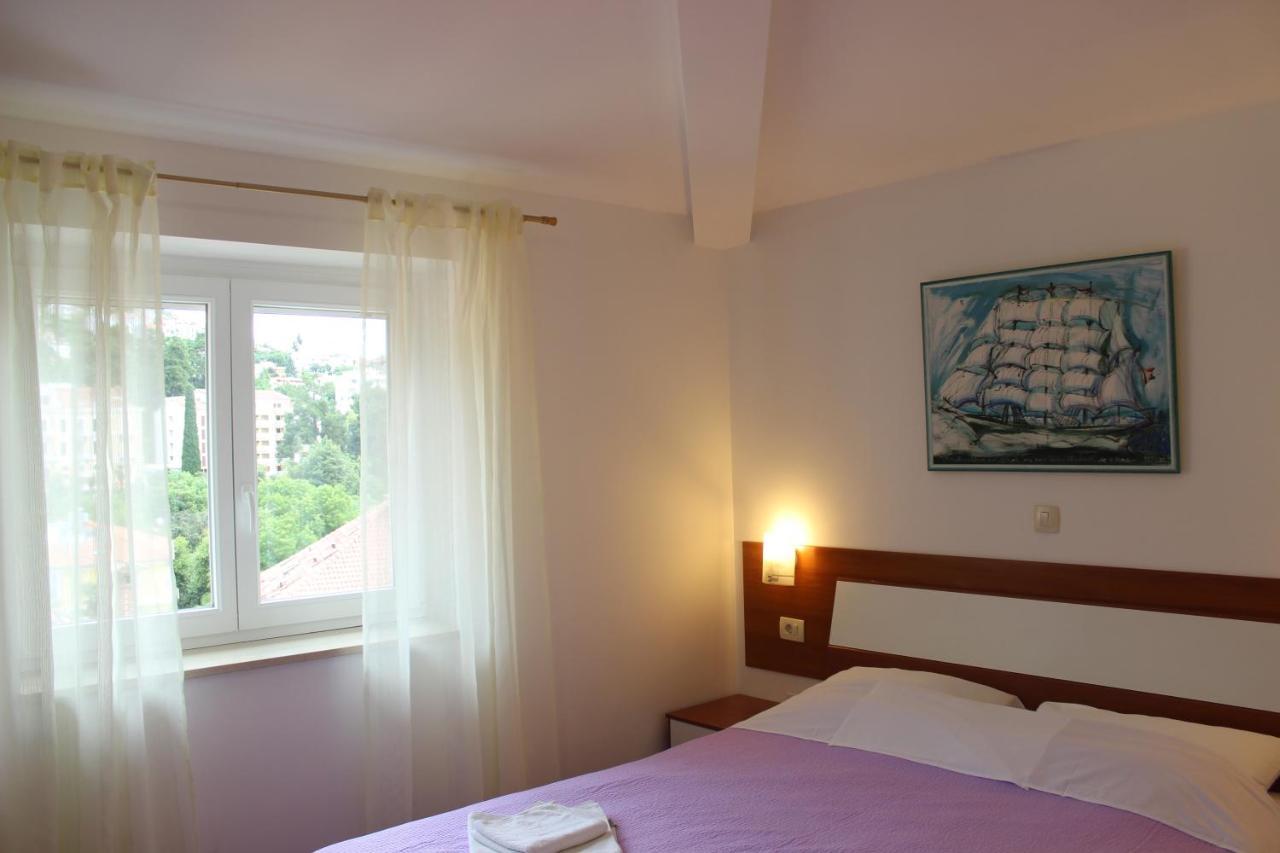 Apartments And Rooms Liburnija Opatija Extérieur photo