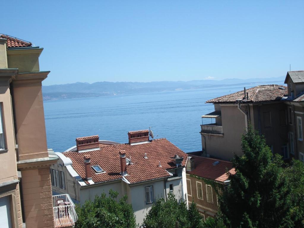 Apartments And Rooms Liburnija Opatija Extérieur photo
